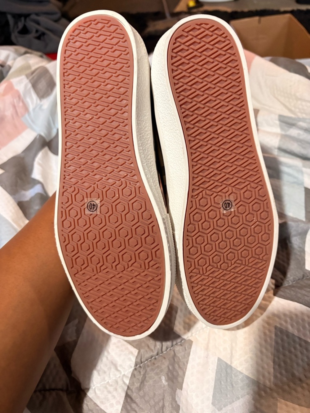 Burberry Beige Plaid Logo Low-Top Sneakers with White Trim - Picture 3 of 6